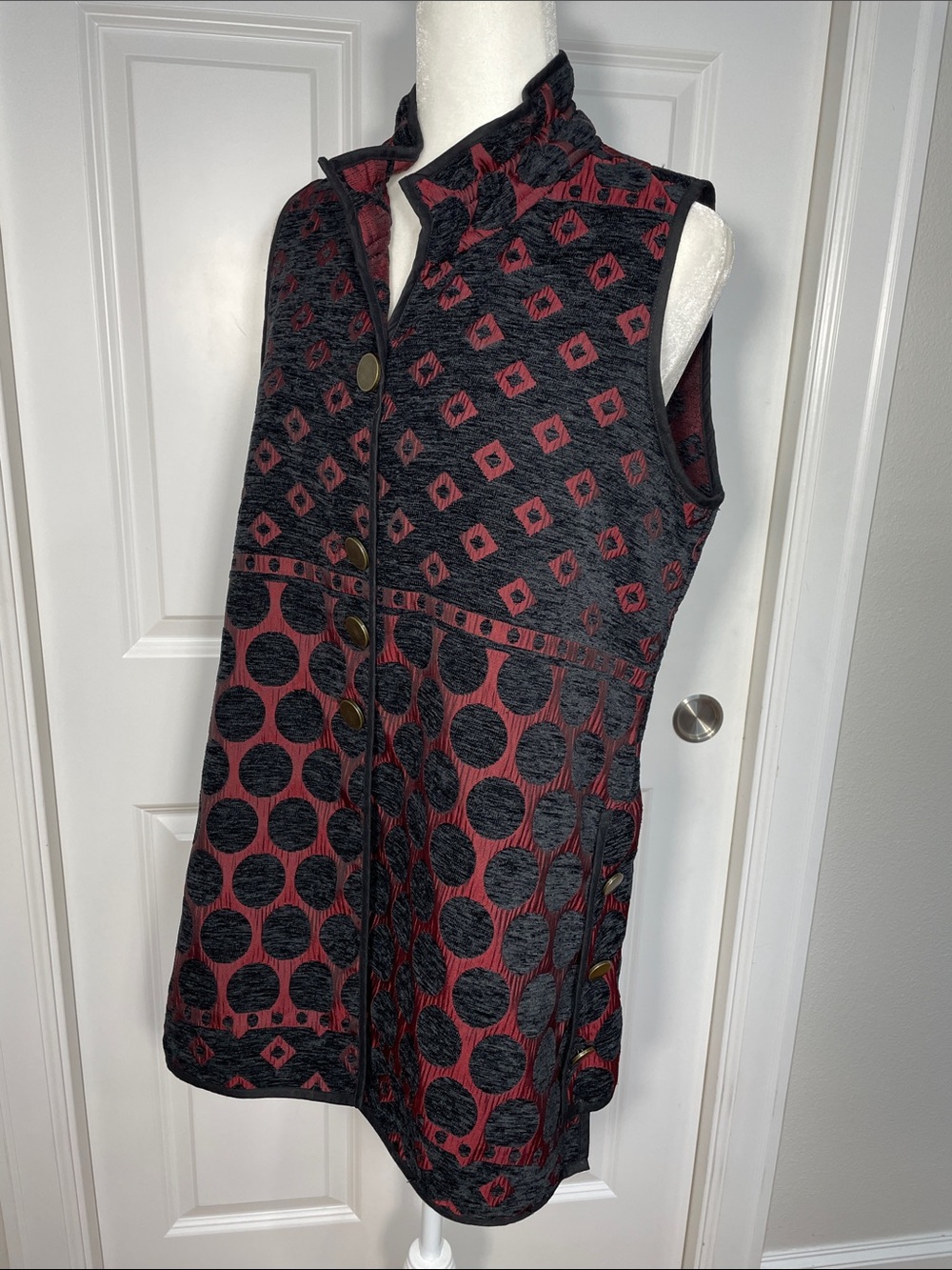 John Mark Sleeveless Vest Small Brass Buttons Geometric Polka Dot Cardigan